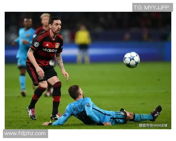 传奇后卫球星风采尽显 足球历史上的铁血防线与伟大时刻 传奇后卫球星风采尽显 足球历史上的铁血防线与伟大时刻